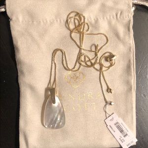 KENDRA SCOTT GOLD MAEVE NECKLACE